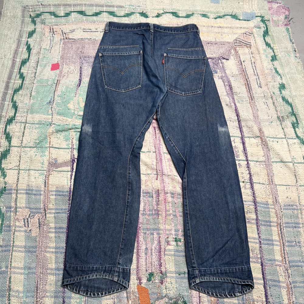 vintage Levis Engineered Jeans Mens Blue dark Wash Straight Twisted Fits 30x29